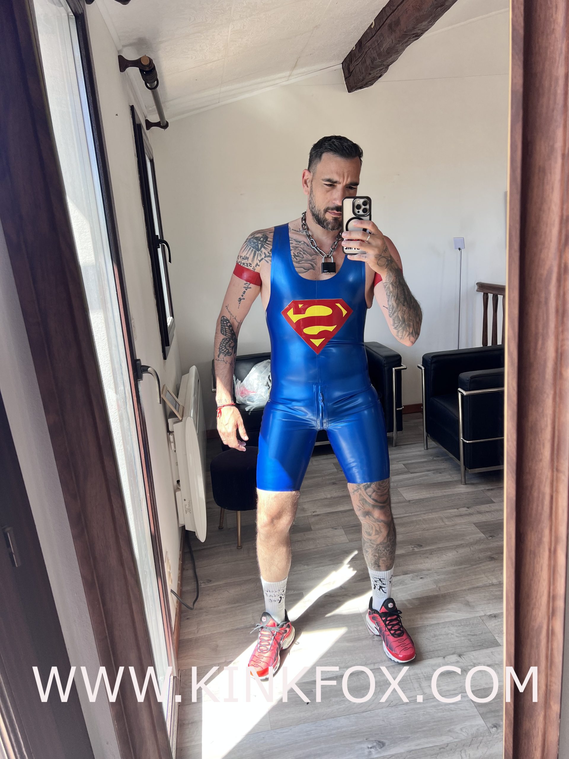 Latex Superman Kink Singlet - Image 2