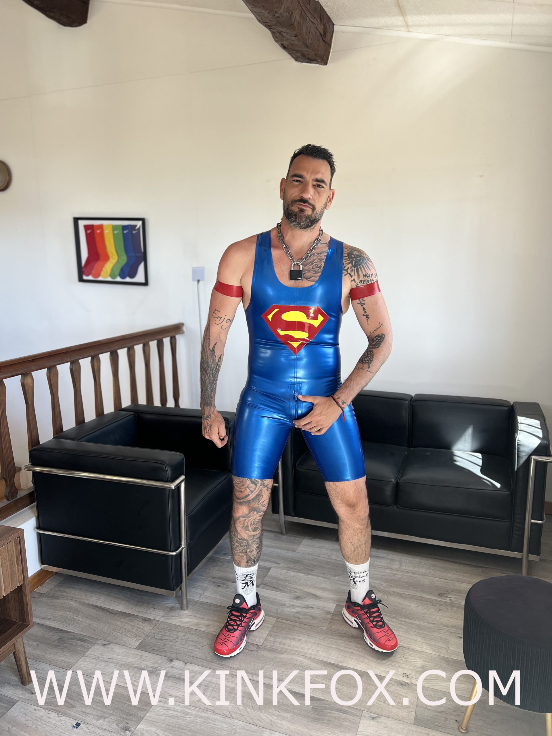 Latex Superman Kink Singlet - Image 5